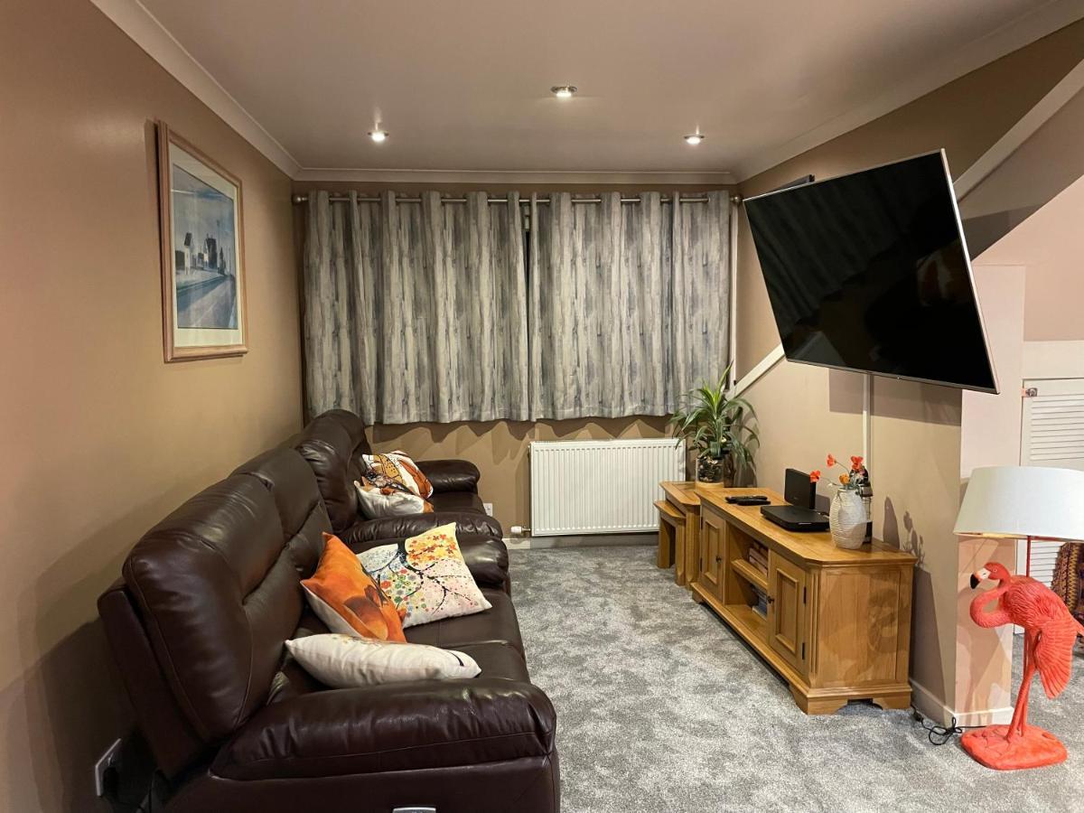 Premium 2Nd Floor 2 Bed Apt Sleeps 4 Adults In Oban Town Exterior photo